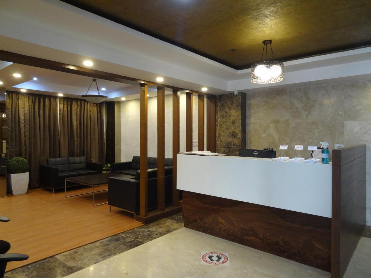 Hide Away Suites Noida Zewnętrze zdjęcie